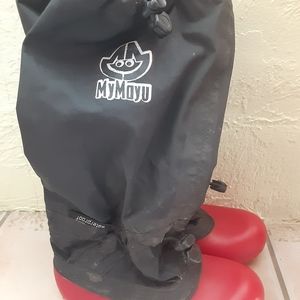 Toddler winter boots. MyMayu, 9 toddler, black and red